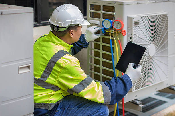 Professional Hvac technician working in Takoma Park, MD